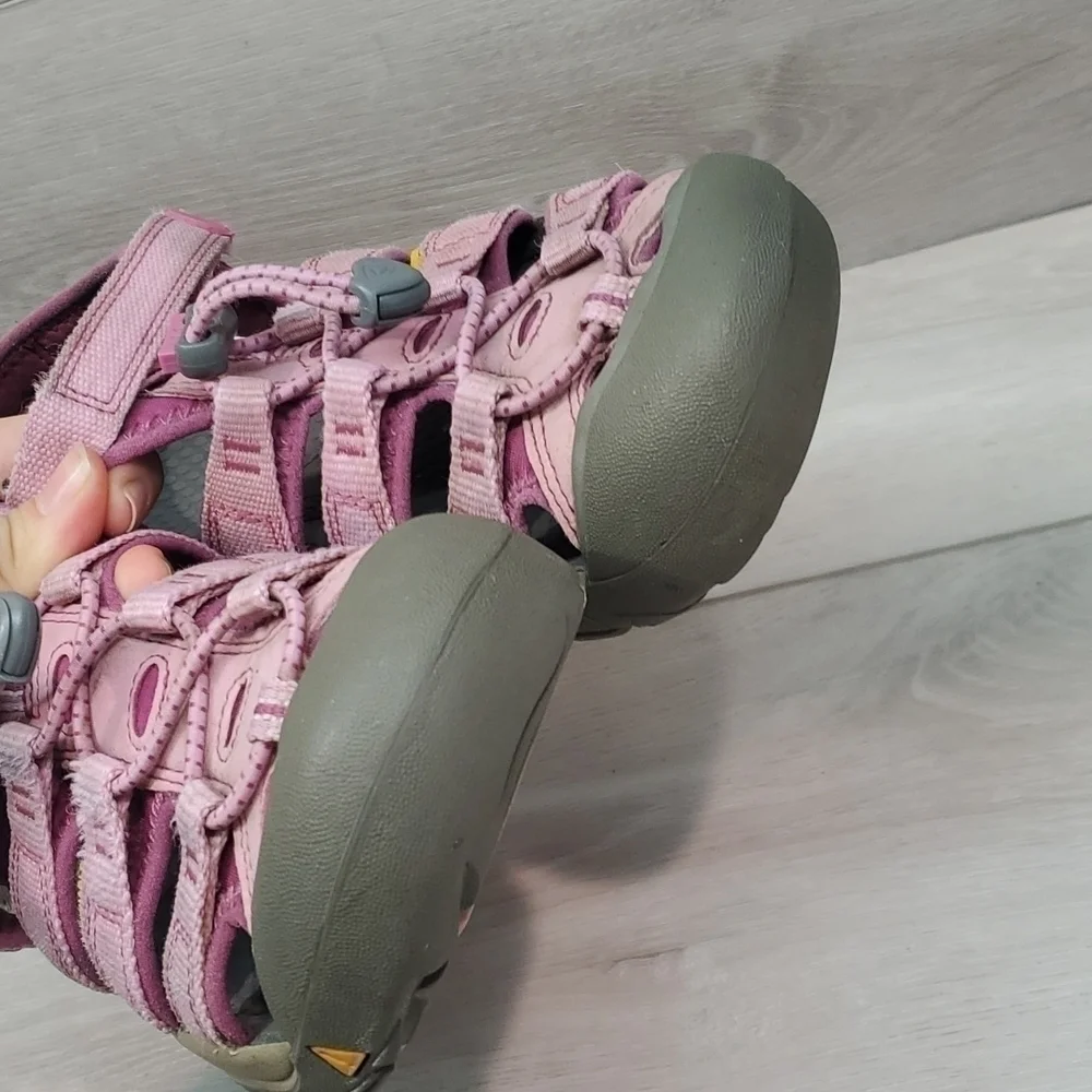 Keen Big Kids Girls Youth Outdoor Waterproof Hiking Sandals shoes sz 4